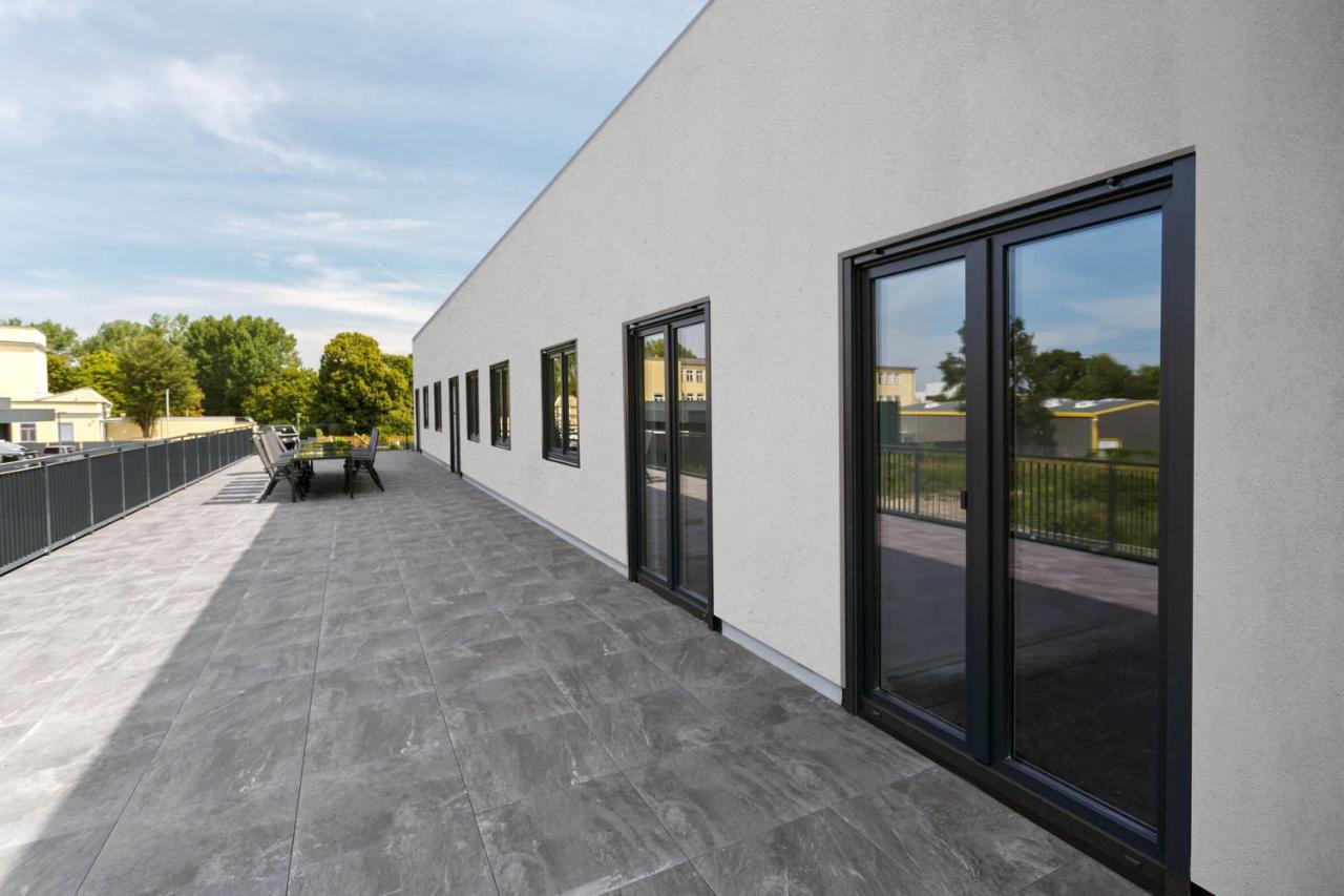 Monteurzimmer Berlin Pankow Mit Dachterrasse - Nur 10 Min. Von Der A10 - 3 Zimmer/ 7 Betten — Fotos 2